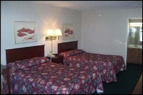 KNIGHTS INN MOREHEAD (Morehead)